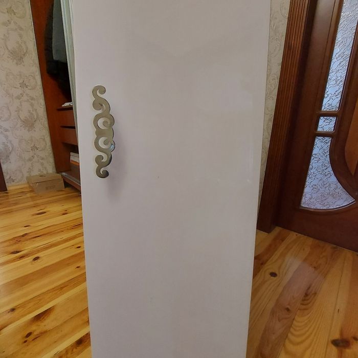 Продам шкаф  тумбочку у ванную