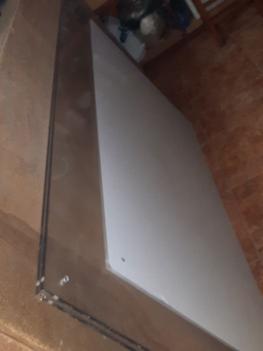 Moveis usados e placas de acrilico com muita qualidade