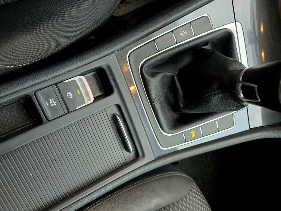 VW Golf 2019r 1.6TDi Salon PL. ASO, 2kpl kół, Faktura Vat 23%. Ładny