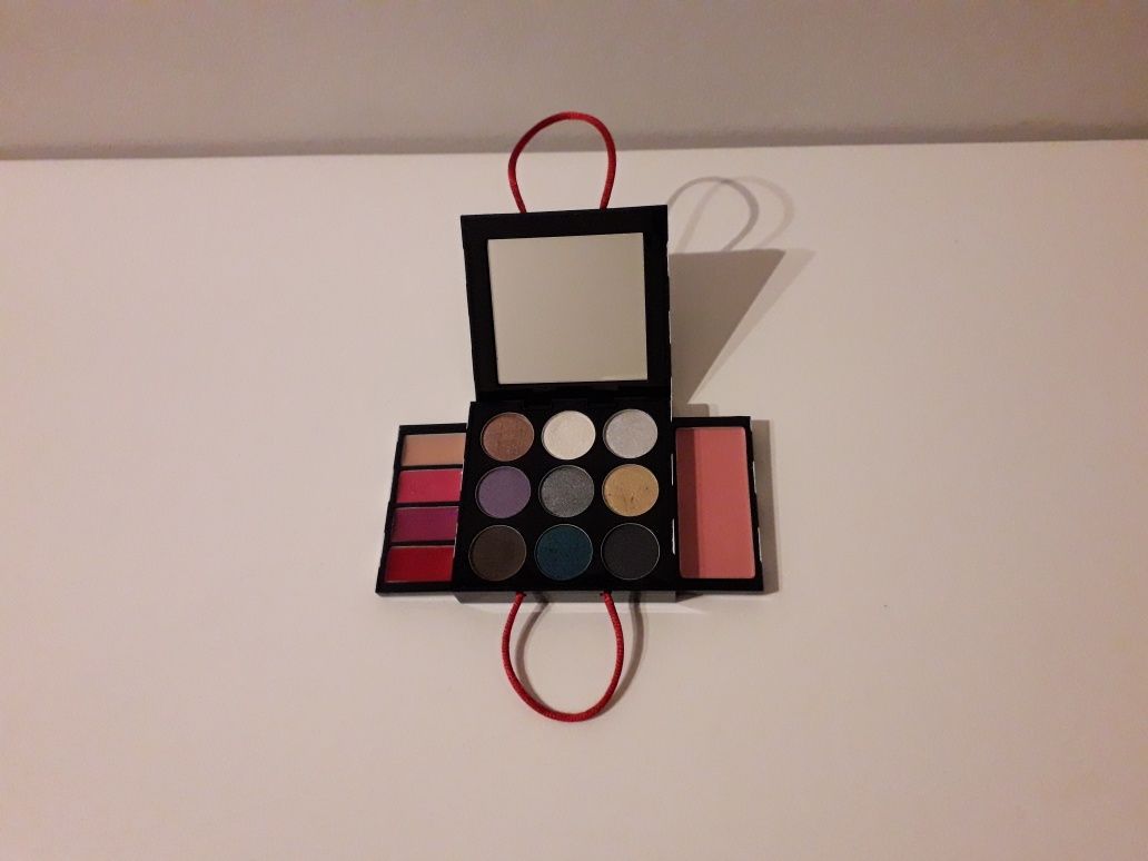 Mini caixa de maquilhagem Sephora