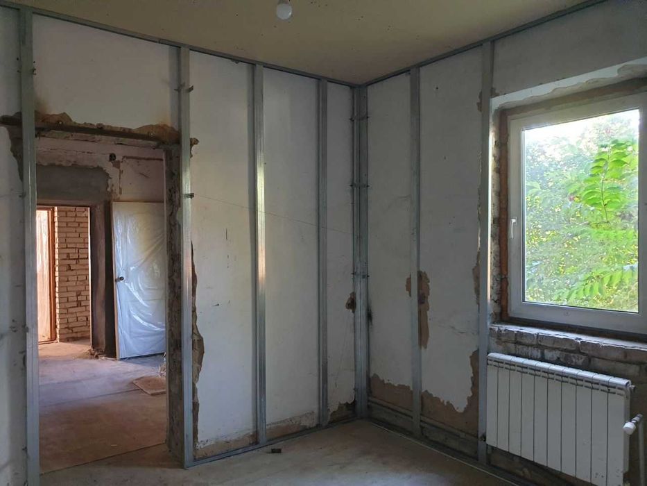 Часть двухэтажного дома с участком, Новые Петровцы