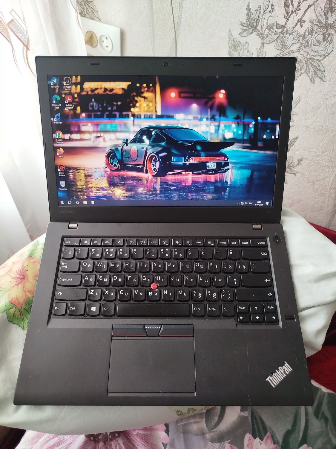Ноутбук Lenovo i5-6200 SSD256gb Батарея 4 години