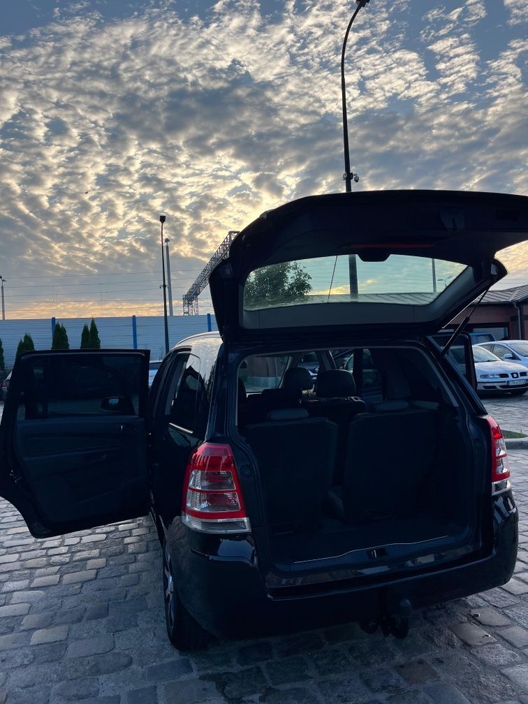 Opel Zafira B 1.8 бен/газ 2008 свіжопригнана