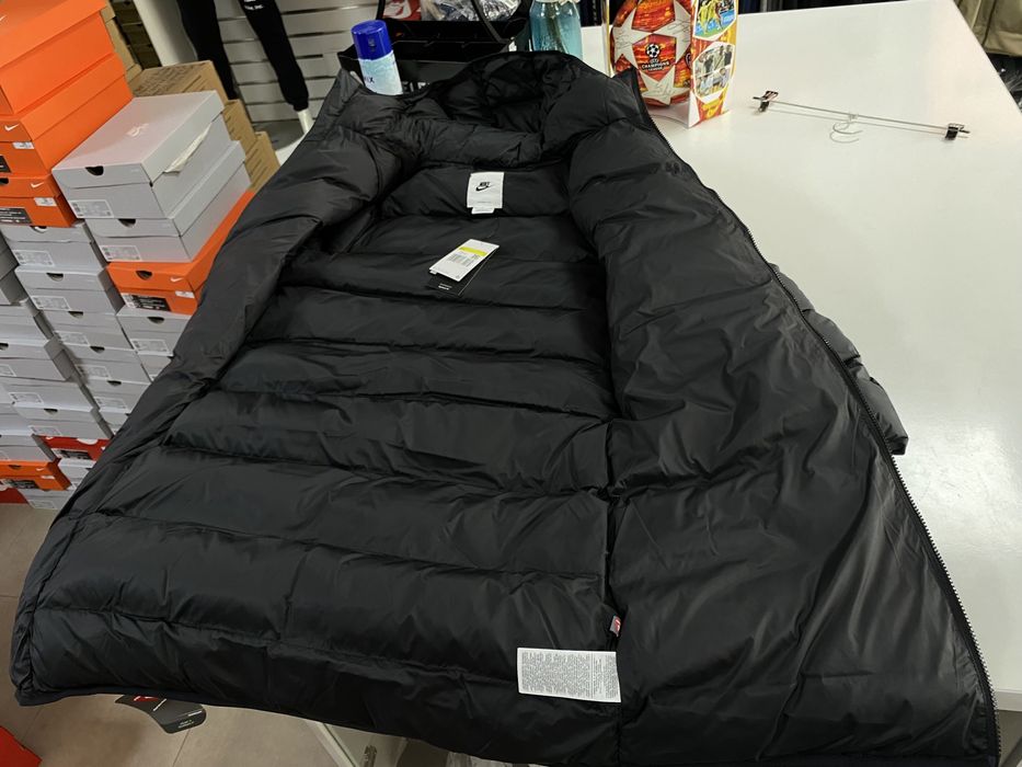 Куртка Nike Sportswear Storm-Fit DR9609-010