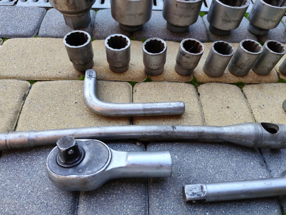 Zestaw kluczy nasadowych Coval