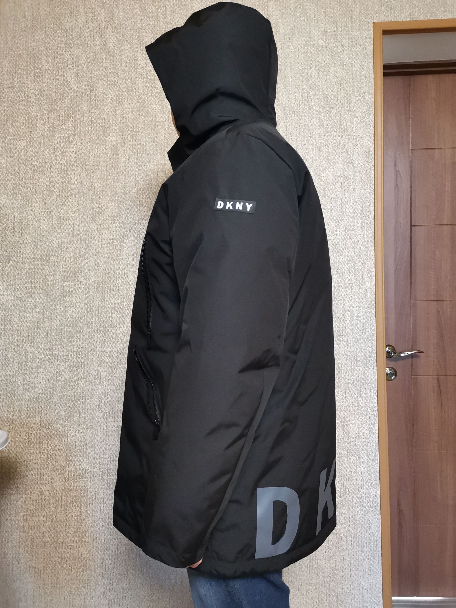 Зимняя Куртка  DKNY