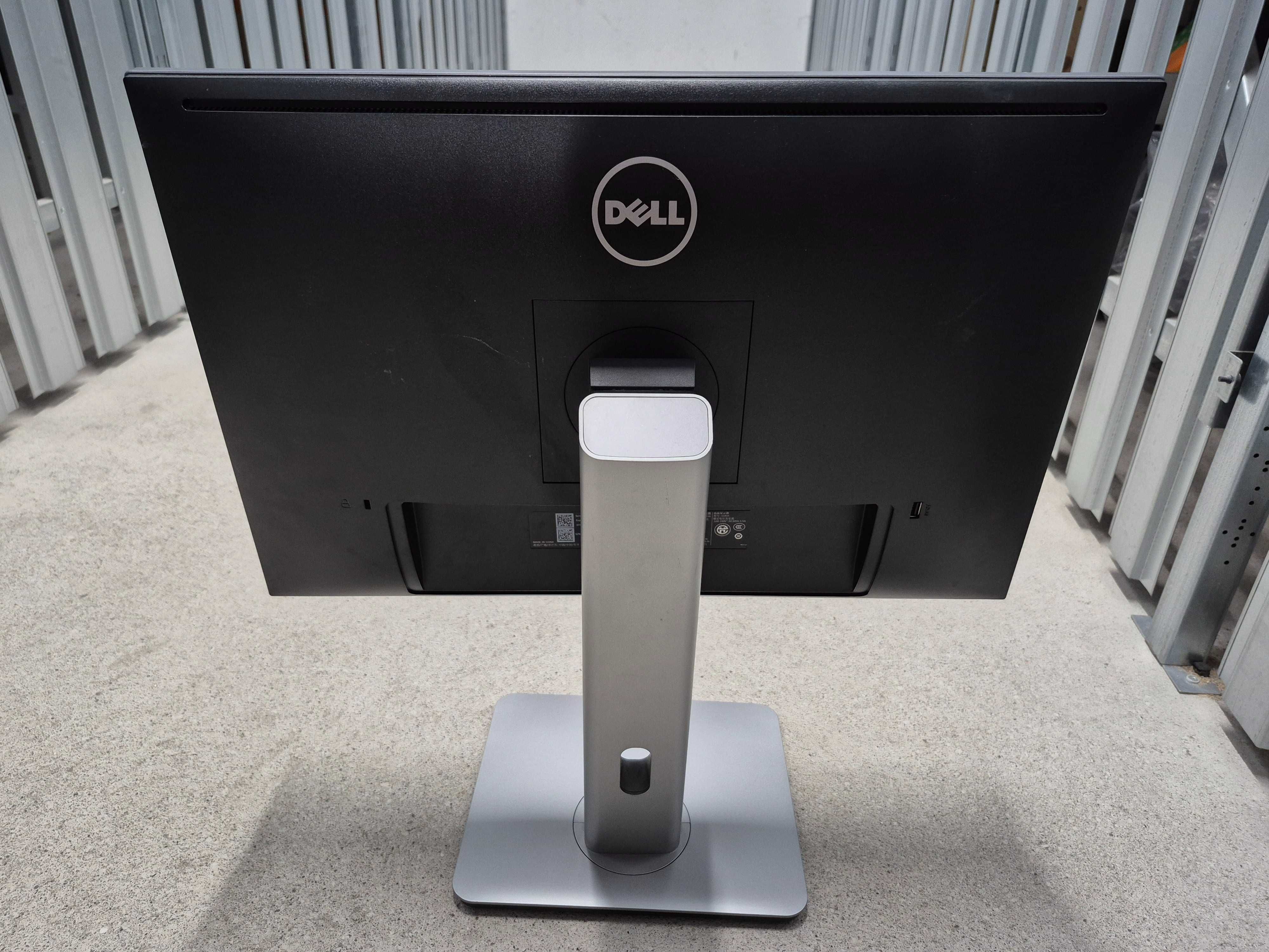 Монітор DELL U2415b