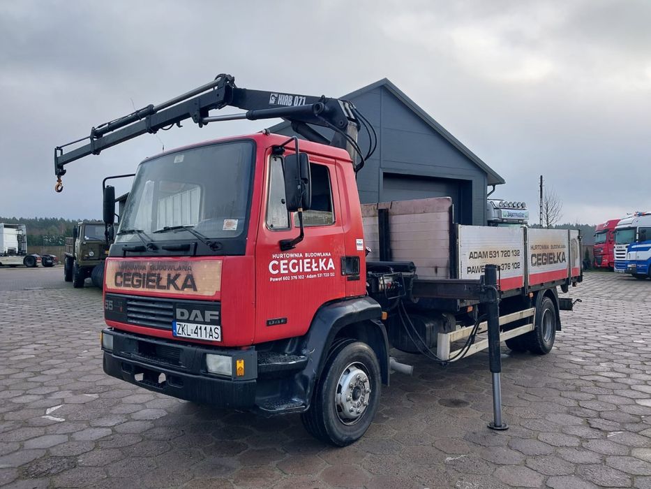 Samochód ciężarowy Daf 55 z żurawiem Hiab 071