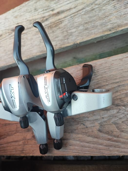 Klamkomanetkami rowerowe Shimano Deore XT M760 Dual-Control 3x9 Retro
