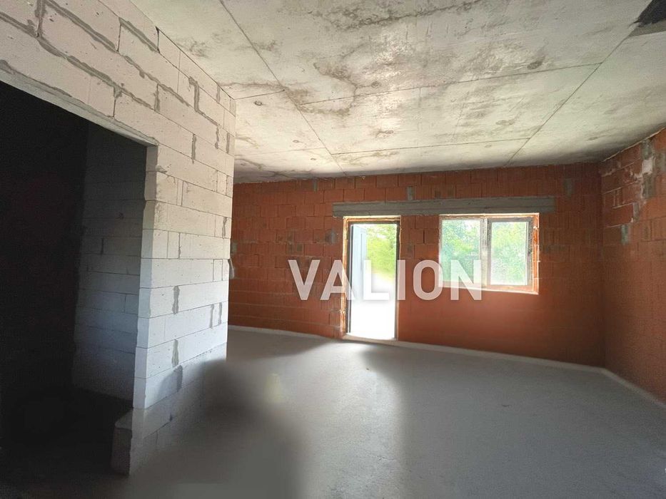 Продаж 1 к. кв. з терасою та двориком м. Боярка, Крюківщина, Вишневе
