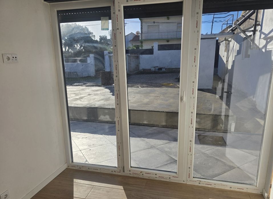 anexo / apartamento T2 despesas incluídas