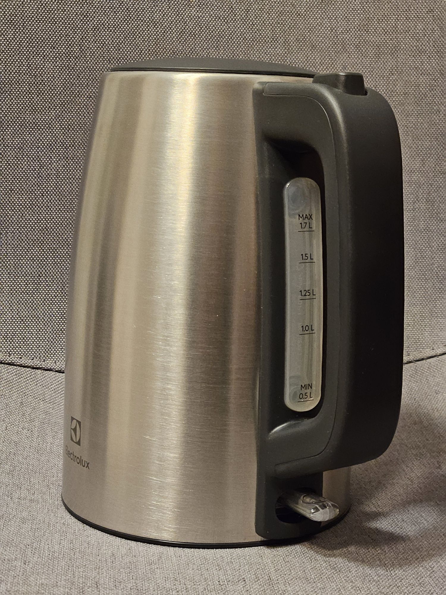 Електрочайник Electrolux E3K1-3ST