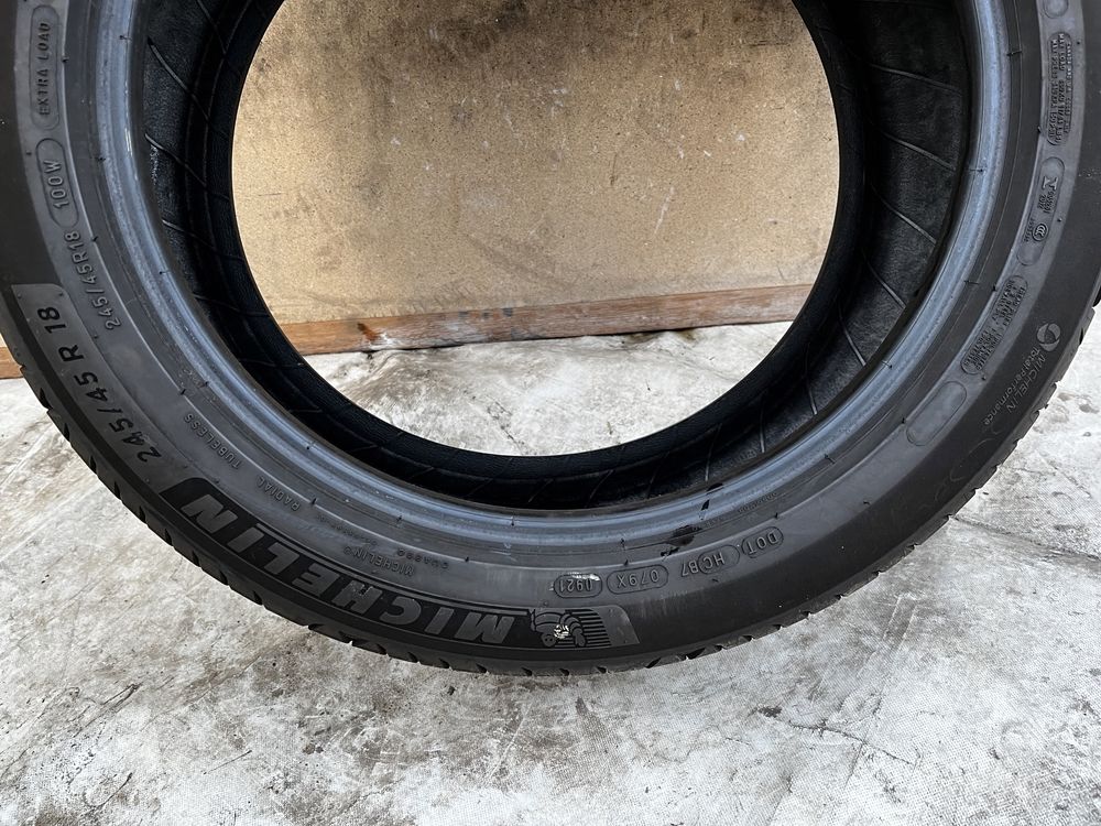 Dwie opony michelin primacy 4 245/45/19