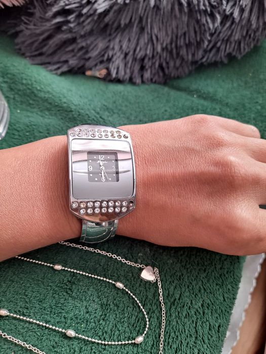 Zestaw zegarek sztuki bransoletka × naszyjnik