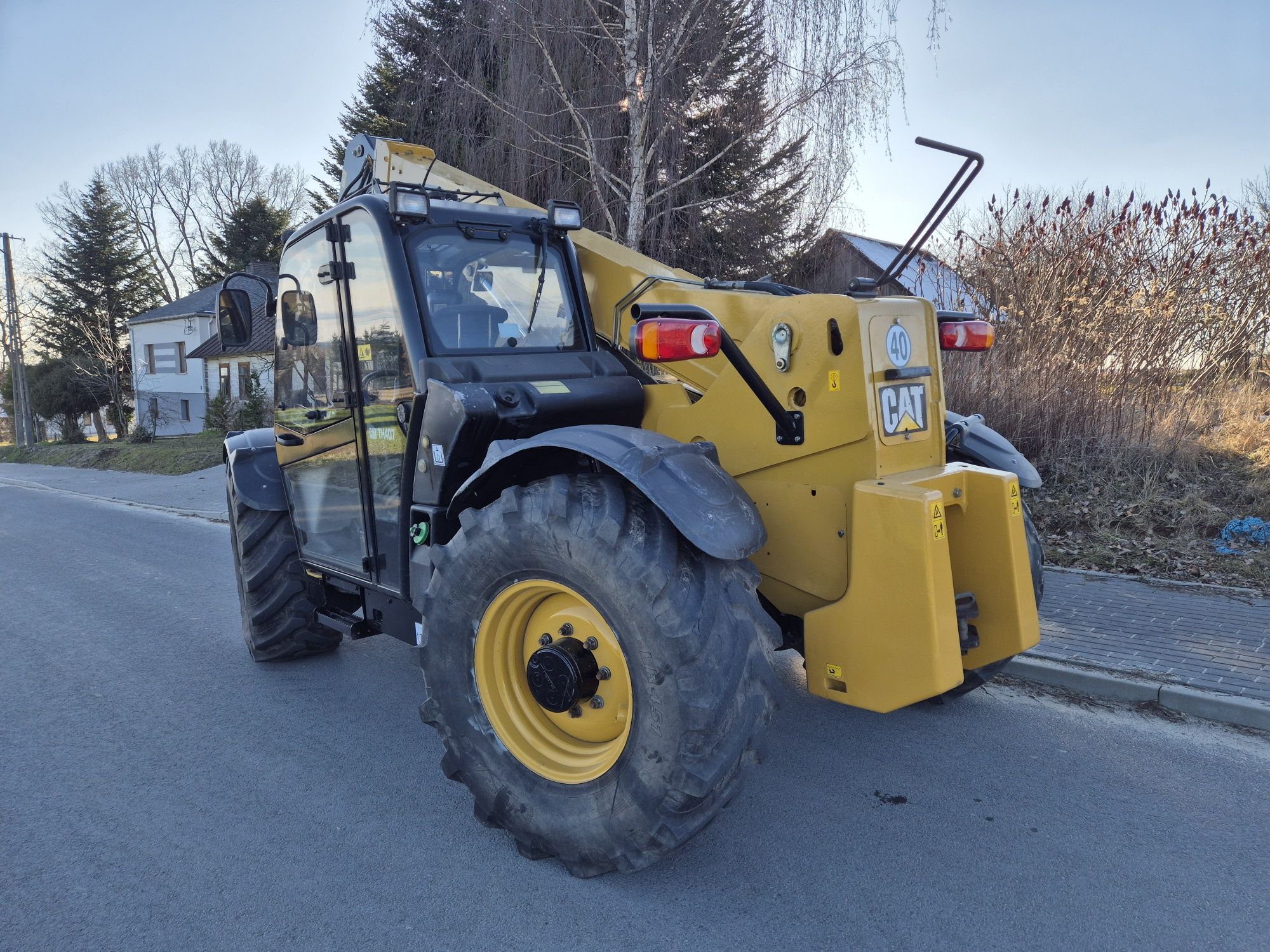 Ładowarka  Teleskopowa Caterpillar  CAT TH407 09rok 4 tony 7 m 40 km/h