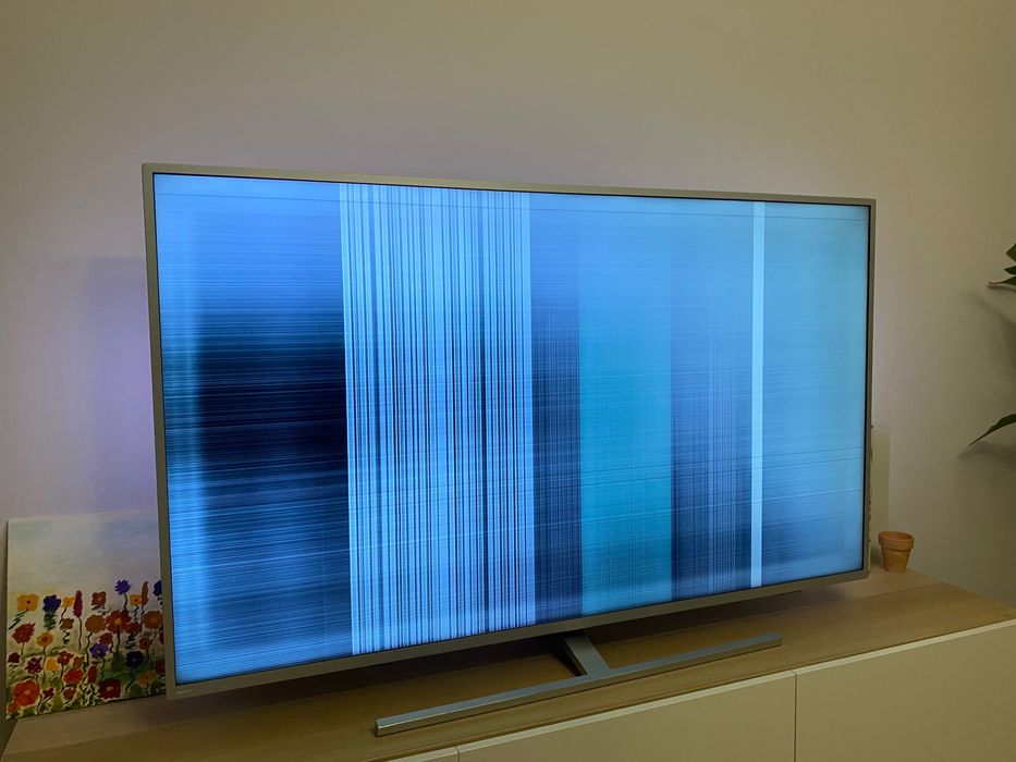 Telewizor Philips 58PUS8535/12 - uszkodzony