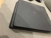 Sony playstation 4 slim plus jeden pad