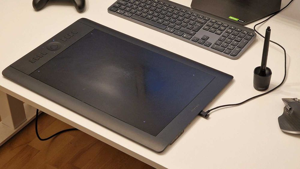 Profesjonalny tablet graficzny Wacom Intuos Pro L (PTH-851)