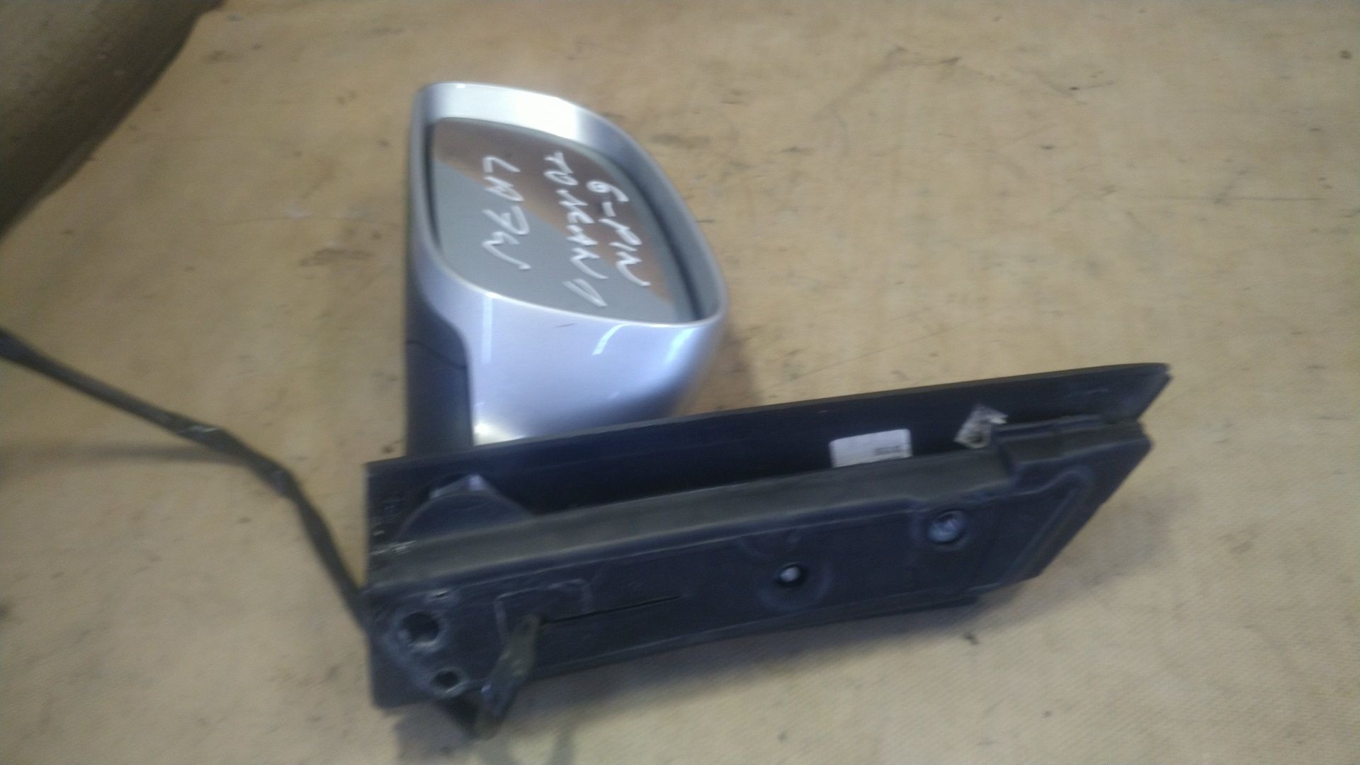 ) Touran 1 lusterko lewe 6-pin LA7W