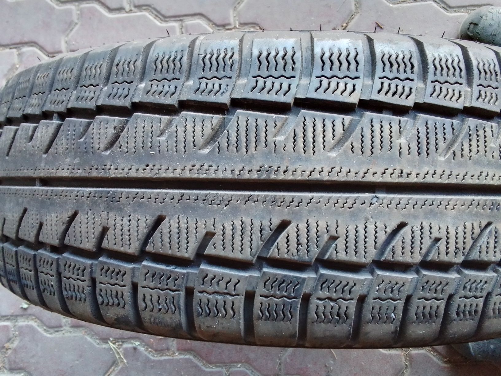 Opona zimowa 215/70r15C CHENGSHAN 7mm