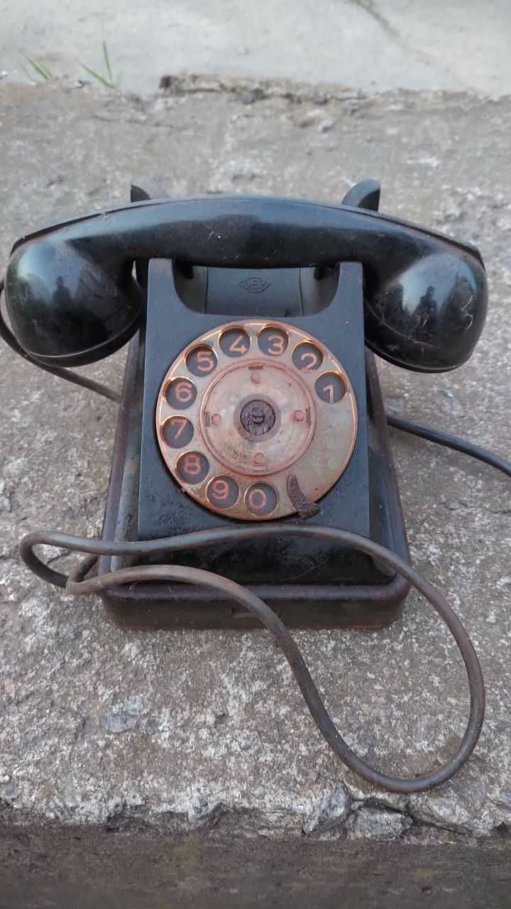 Телефон  VEF  СССР карболит