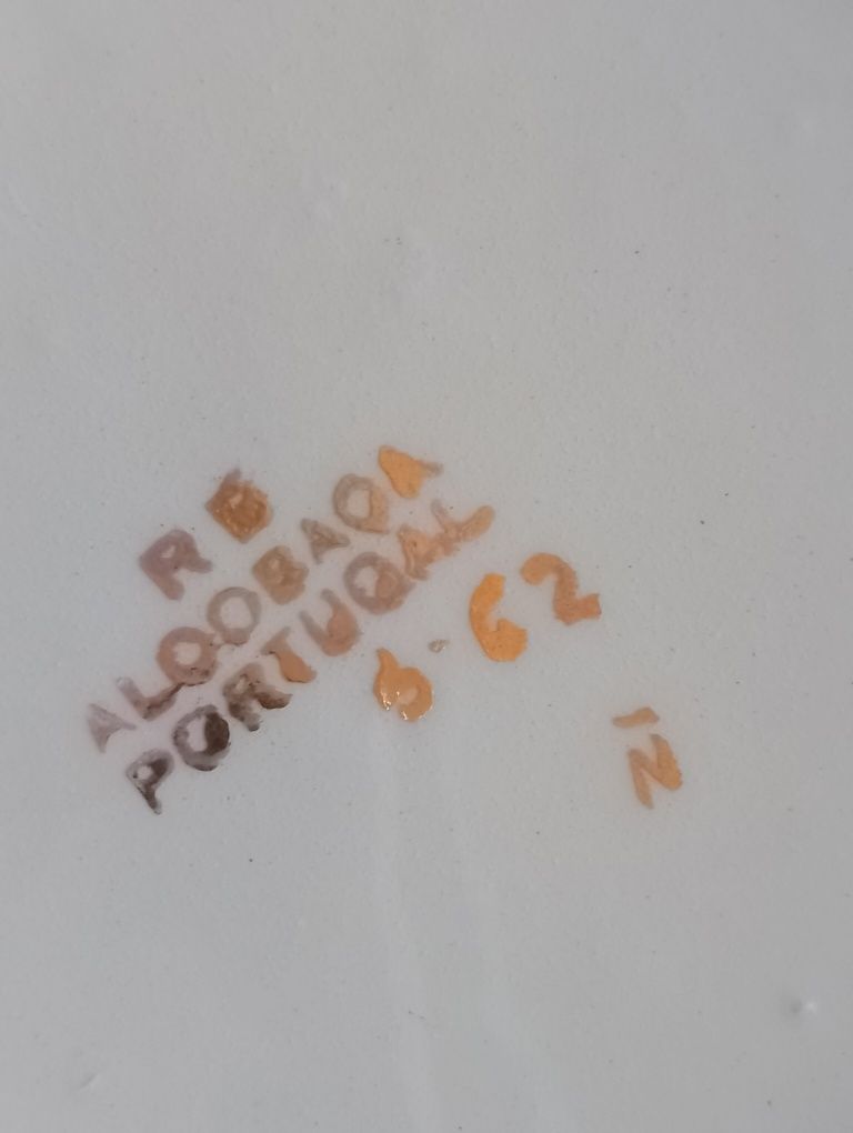 Jarro com 12 copos em porcelana