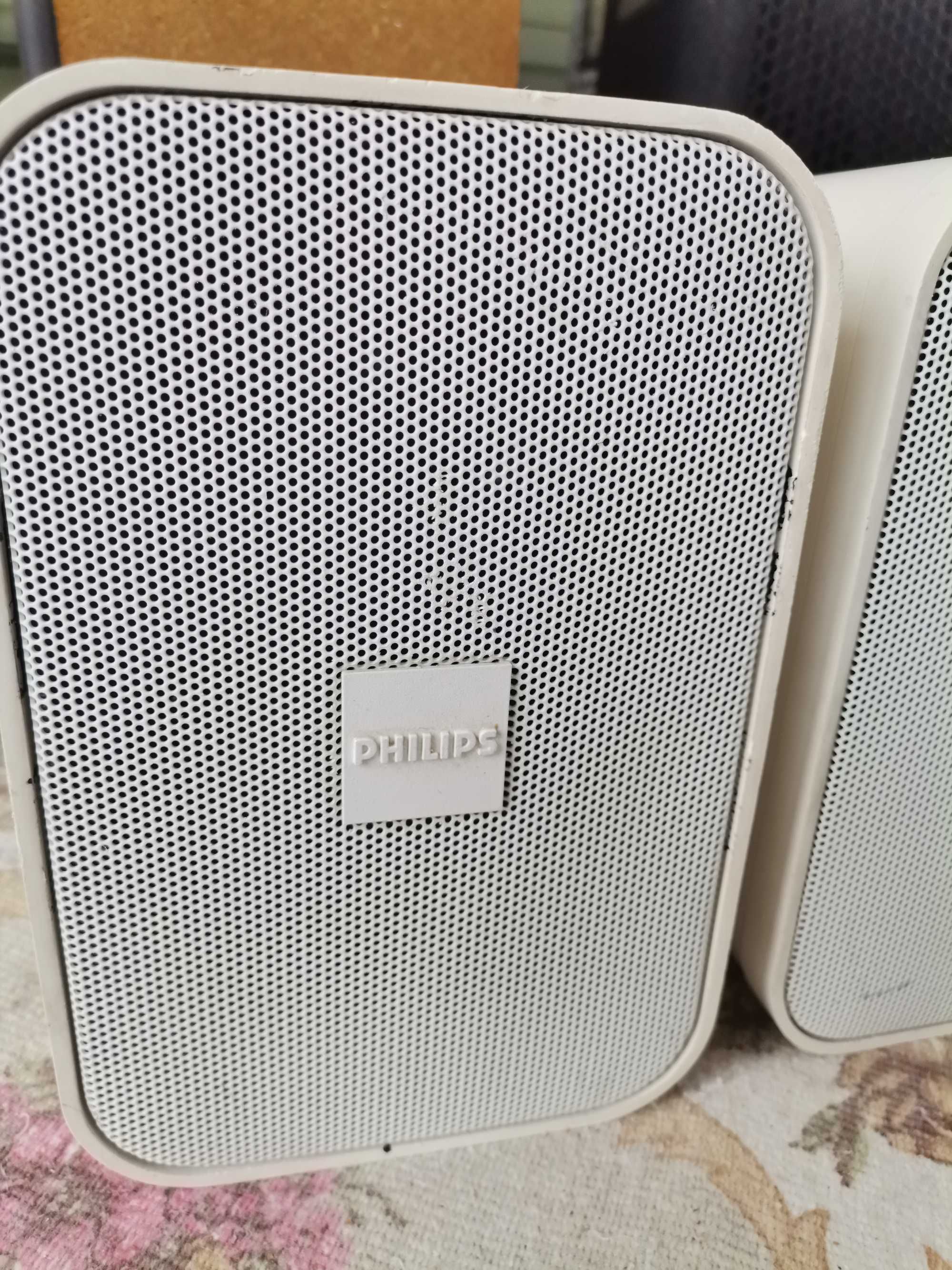 Colunas Philips de parede Brancas