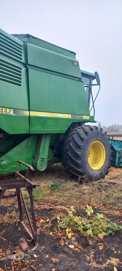 Комбайн John Deer9500