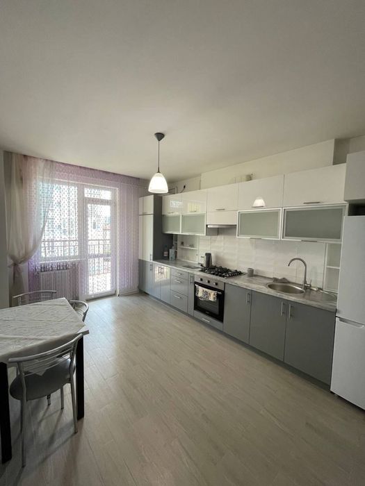 Оренда чудовоі квартири в новобудові вул Залізнична