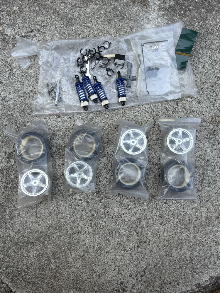 Carro telecomandado a gasolina