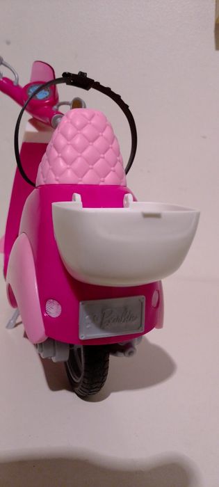 Mota da Barbie bom estado