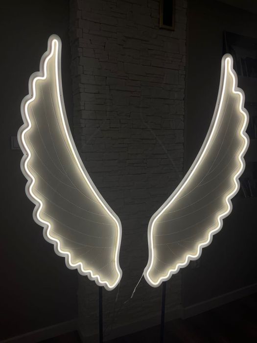 Skrzydła anioła LED, neonowe skrzydła anioła neon wypożyczalnia