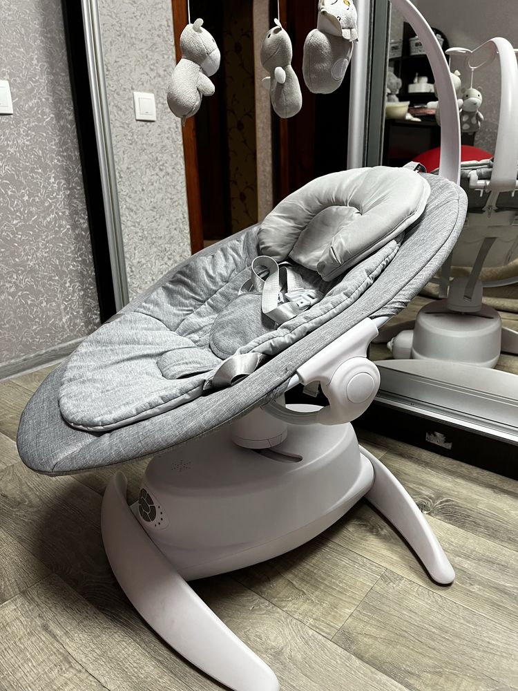 Заколисуючий центр Carrello Hobby