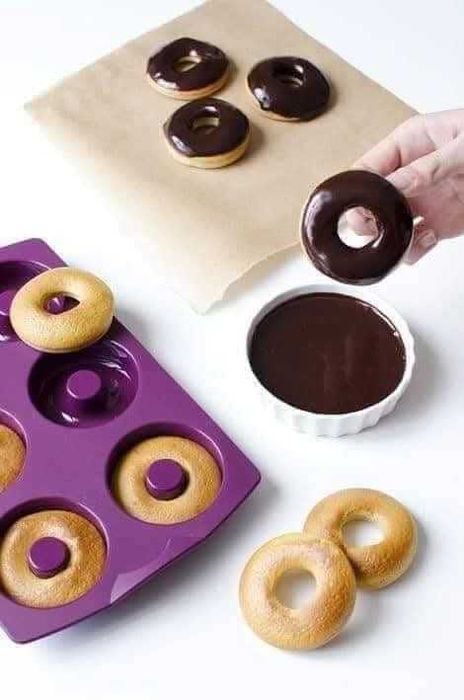 Forma de Silicone Donuts Tupperware Novo