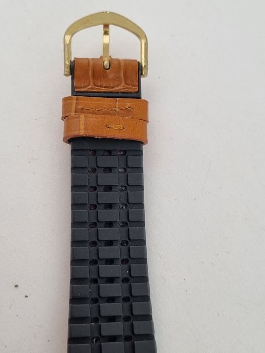 Золотые часы Восток