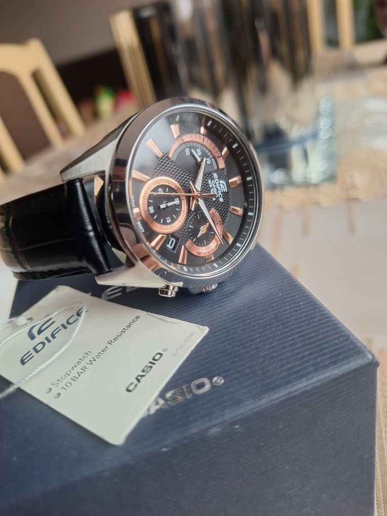 Nowy piękny zegarek Casio