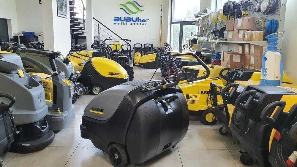 Zamiatarka KARCHER KM 85/50 W Bp BATERYJNA 2019 ROK