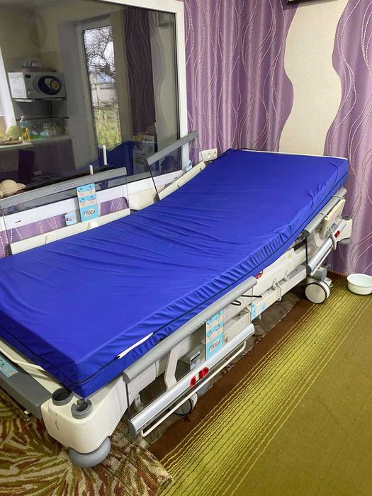 Продається функціональне медичне ліжко