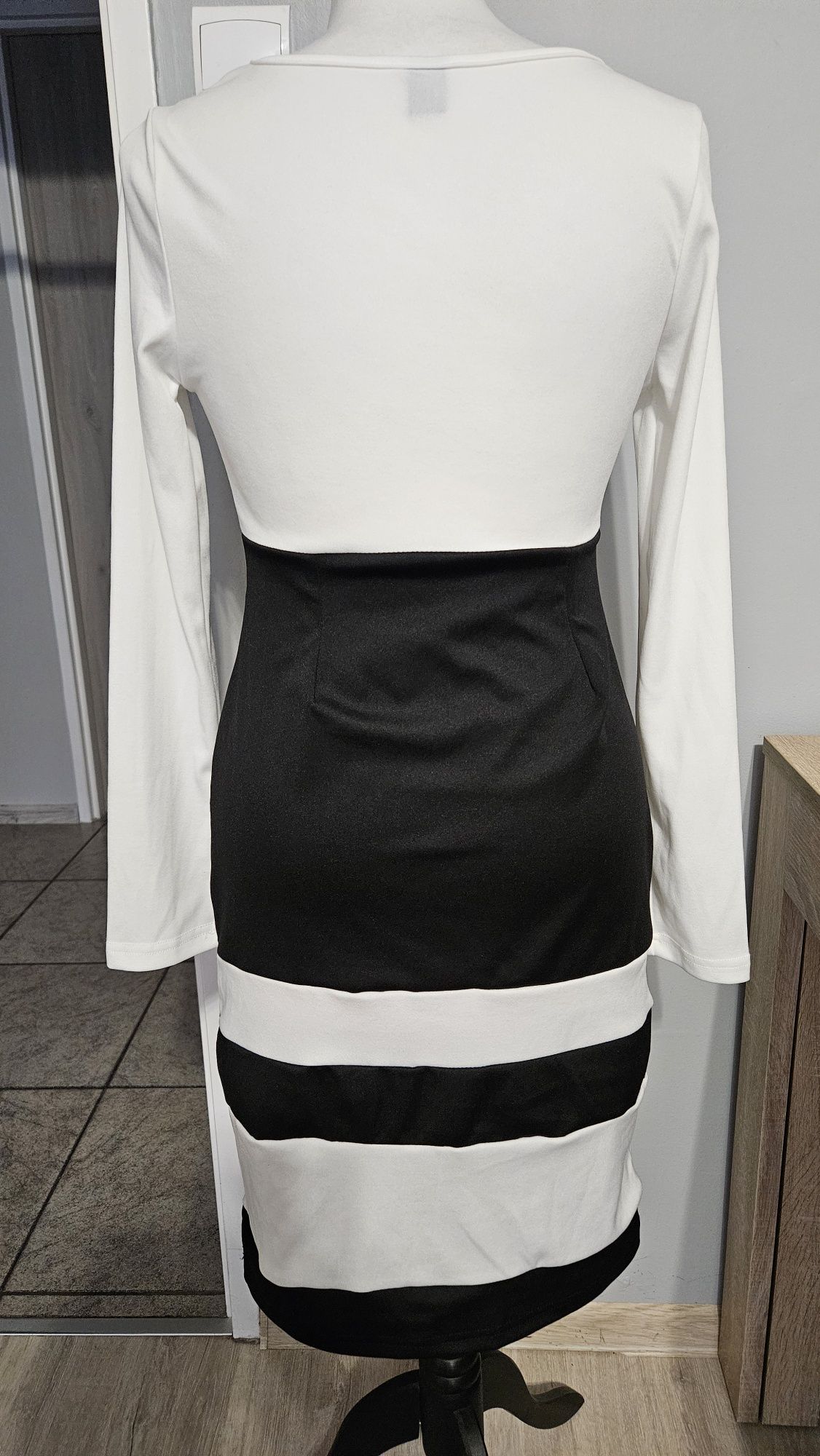 Sukienka elegancka nowa