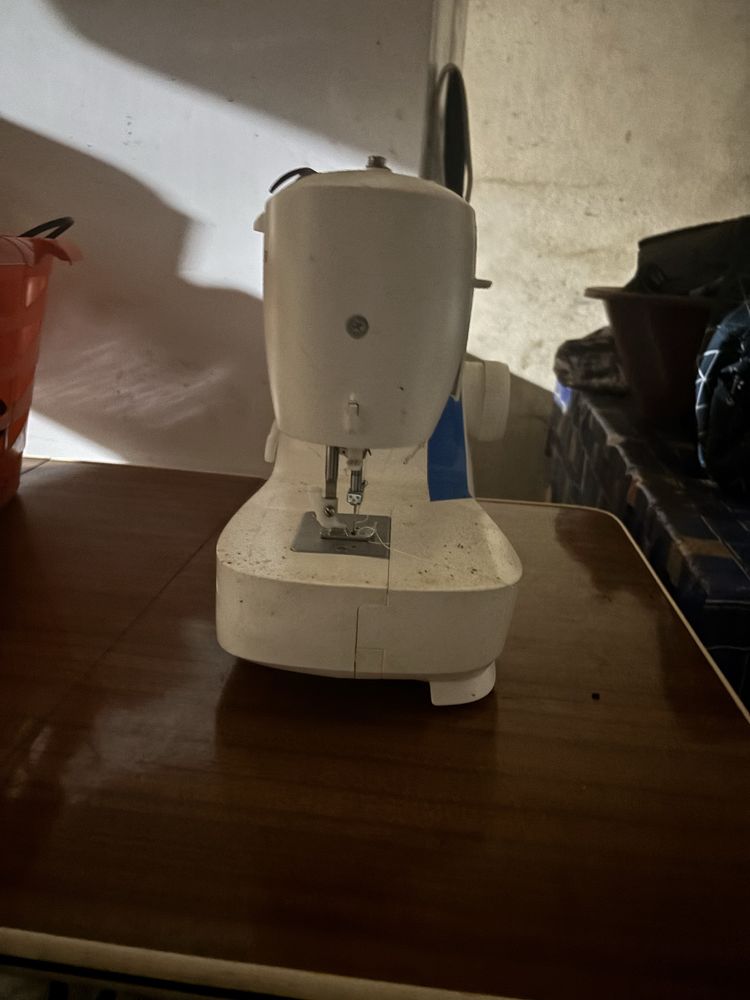 Maquina de costura