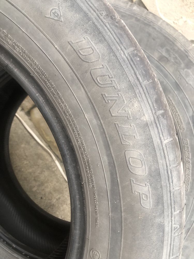 235-65-R18 Dunlop