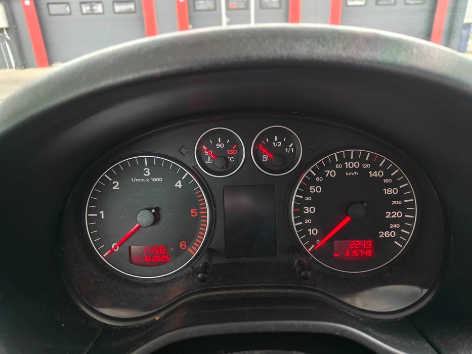 Audi A3 8P 1.9 TDI 105 KM – czarny, zadbany