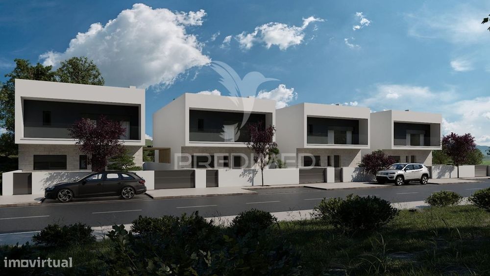 Moradia T3 + 1 na Urbanização Villas do Cerejal – Torres Novas