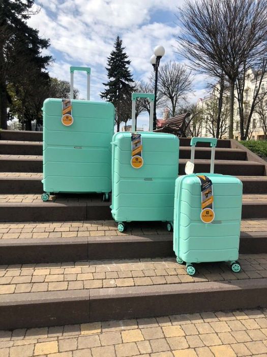 Чемодан , валіза, качество супер .