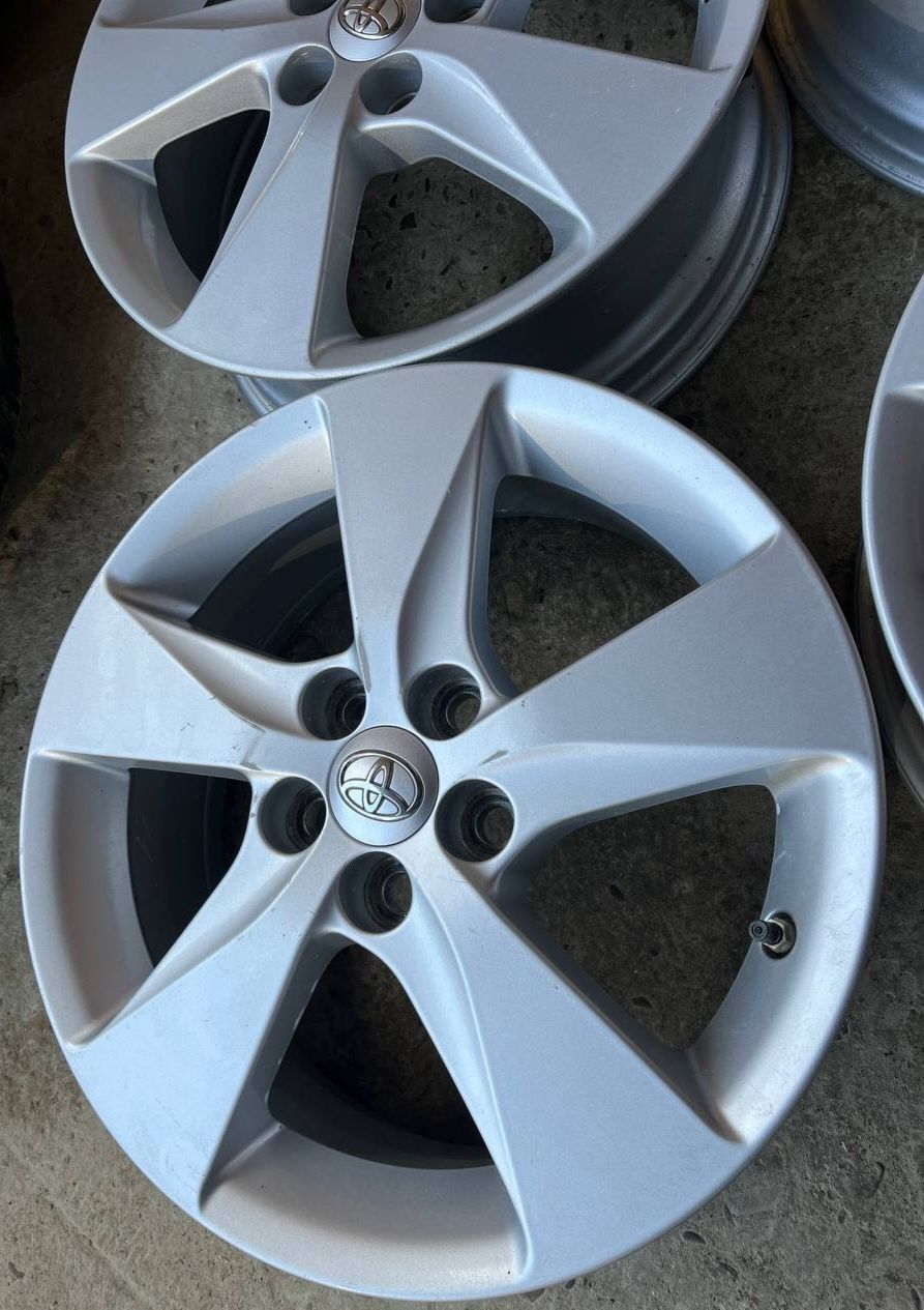 Диски Toyota Corolla Auris Cross Prius R 16 5 100 Celica Urban Cruiser