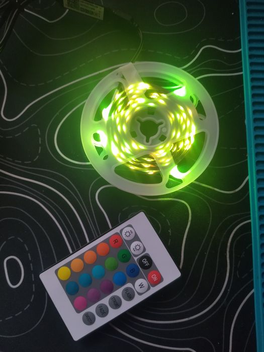 Нова 5 метрова RGB світлодіодна стрічка 5V USB