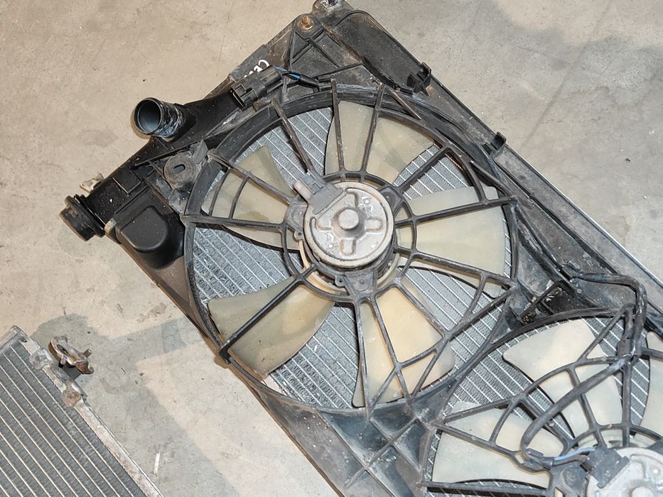 Toyota Celica VII 1.8 wentylator chłodnica wody klimatyzacji KOMPLET