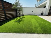 Relva artifical e natural