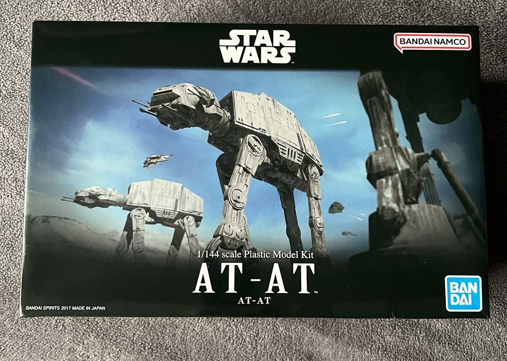 Model do sklejania AT-AT Bandai Star Wars 1:144