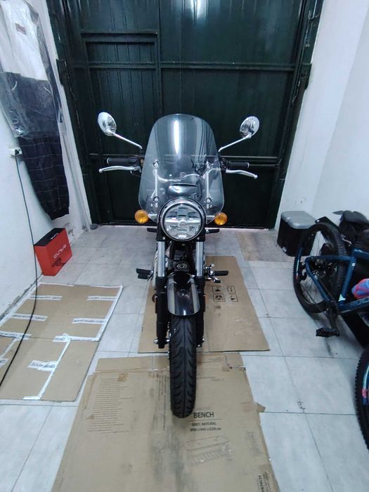 Royal Enfield Meteor Aurora Black